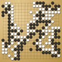 Board position at the end of game WAGC 2007 - Round 8 - Game 7: Ofer Zivony vs Rita Pocsai
